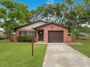 9 Raintree Dr, Port Orange, FL 32127