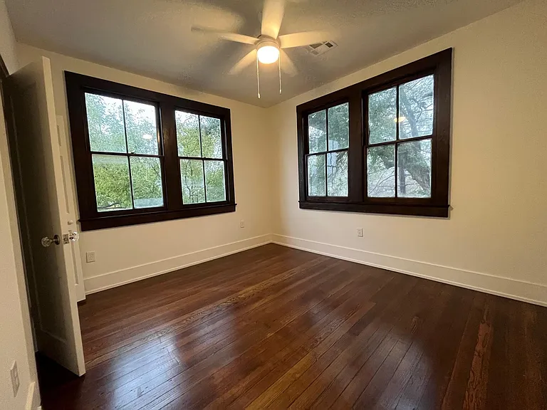 101 Hesper Ave #C — Photo 3