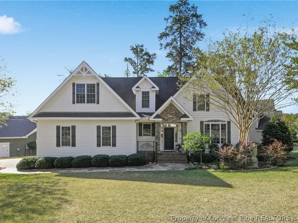 14 Spring Water Ct, Spring Lake, NC 28390