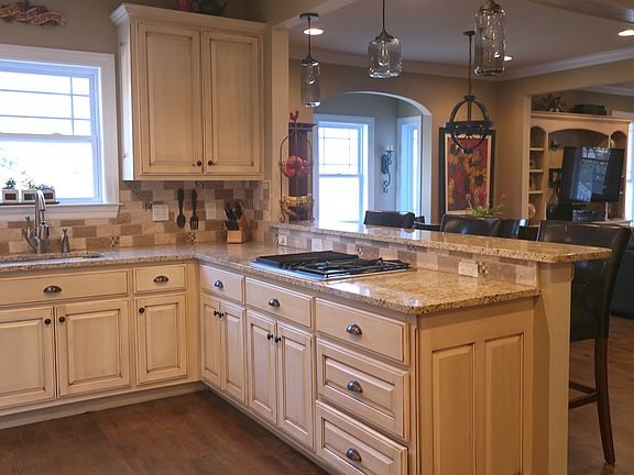 Beautifully updated kitchen
