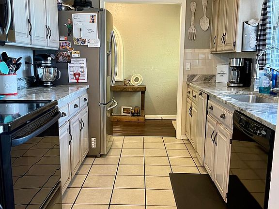 4th image of 101 Abilene St