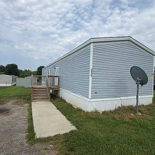 3 bed, 2.0 bath, $1,058 — Photo 4