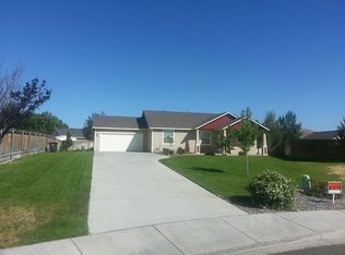 5005 S Desert Dove Loop, West Richland, WA
