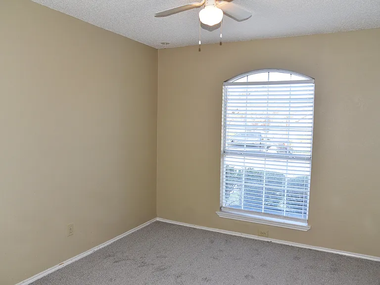 7025 Blalock Dr — Photo 21