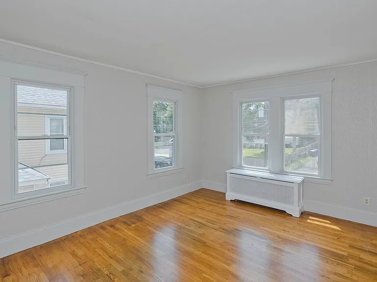 111-115 Groveland St #2 — Photo 17