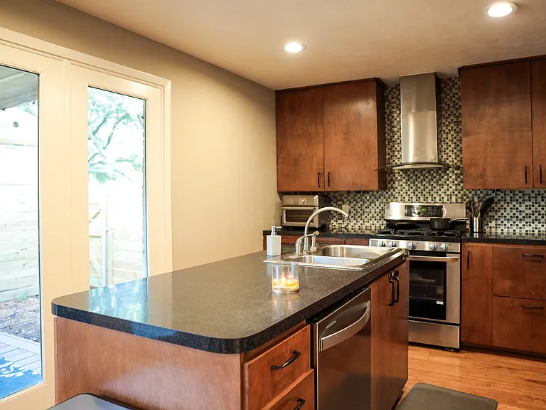 2937 Forest Hills Ln — Photo 34