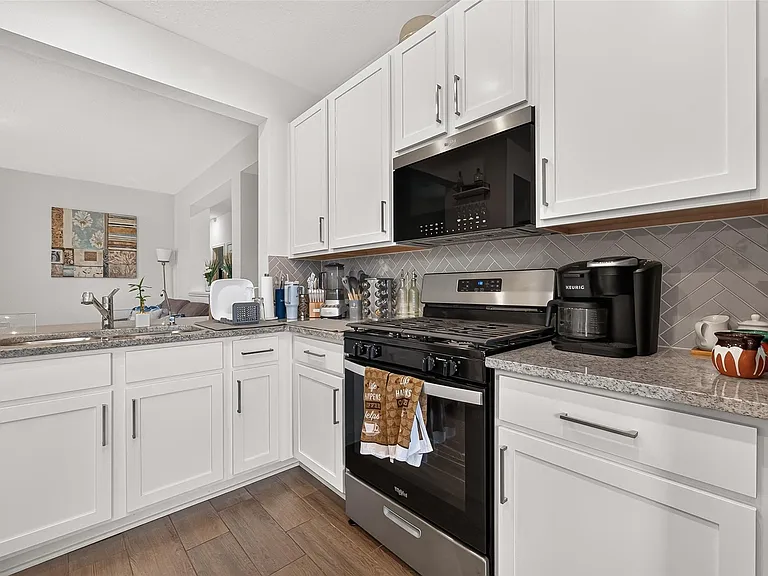 22811 Wolfshire Way — Photo 9