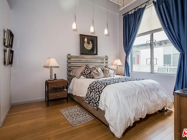 1130 S Flower St #416 — Photo 23