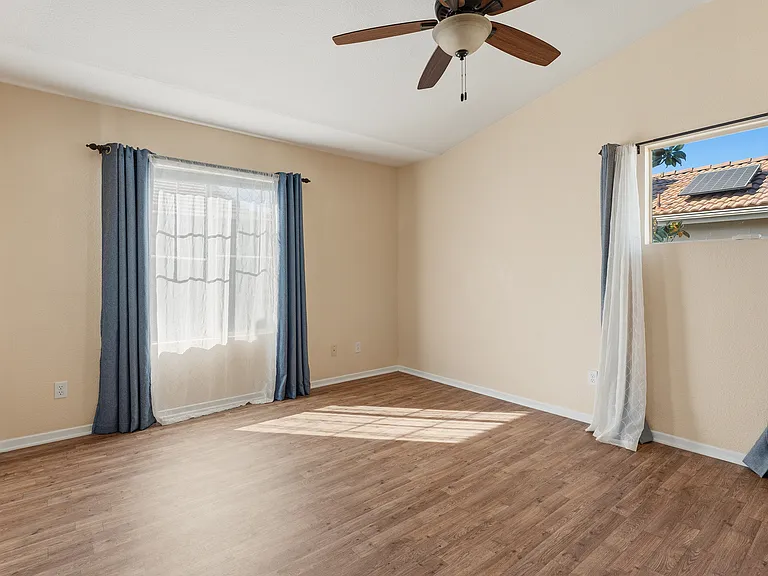 30845 Grenoble Ct — Photo 13