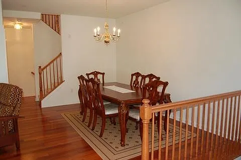 5 Carpenter Ct — Photo 3