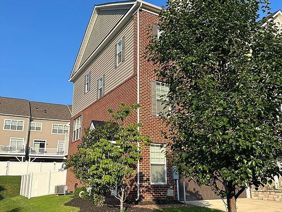 4th image of 15114 Hogshead Way