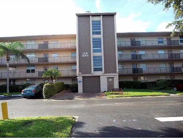 1st image of 7640 NW 18th St APT 403