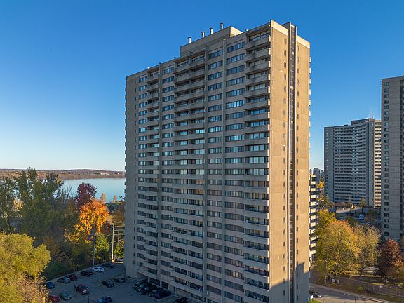 4th image of 30 McEwen Ave #1420381