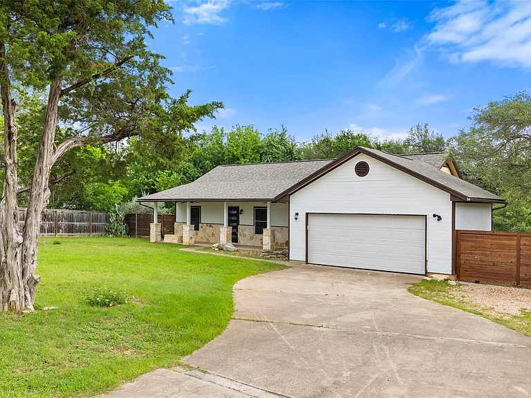 1301 S Quinlan Park Rd — Photo 3