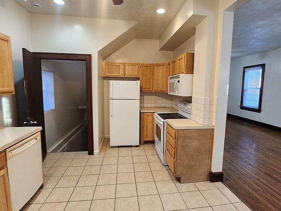 5th image of 2509 Marcy St