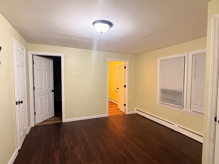 34-32 Hempstead Ave #1 — Photo 4