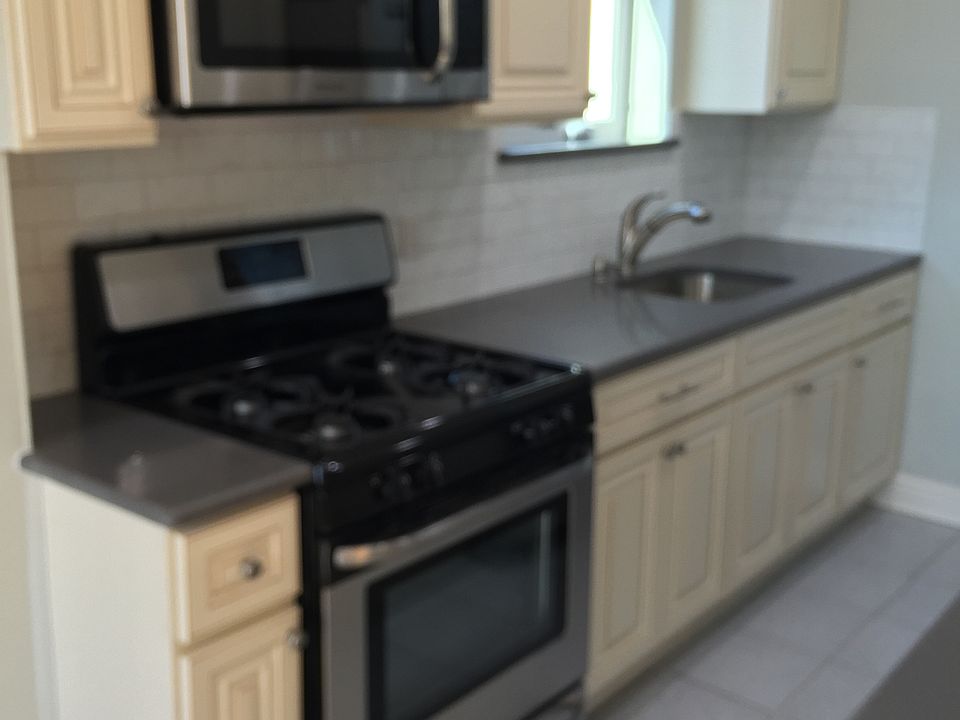1st image of 2260 47th St #3