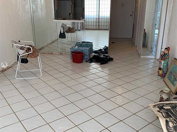 2nd image of 1020 Meridian Ave APT 502