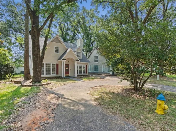 803 Pinemont Dr, Mobile, AL 36609