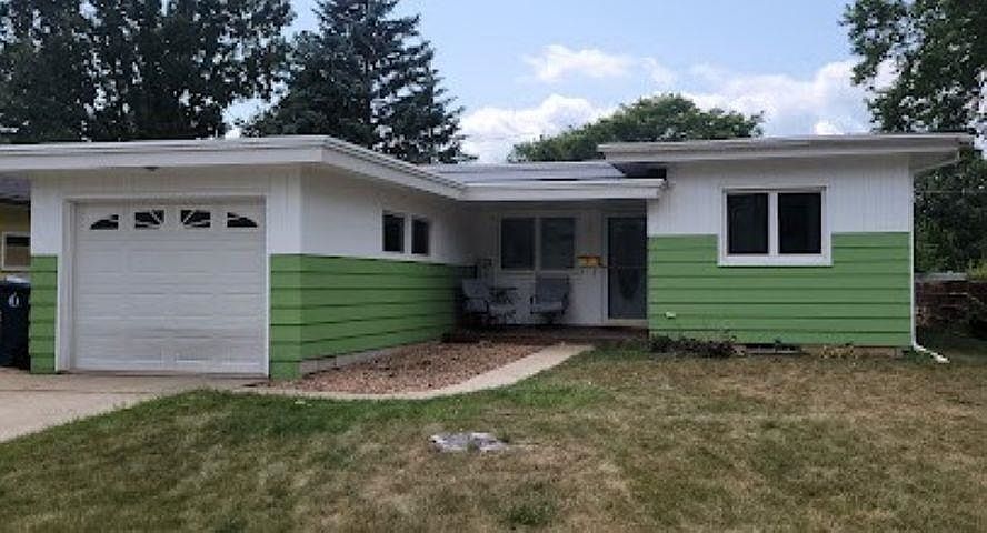 1st image of 282 Muenter Ave