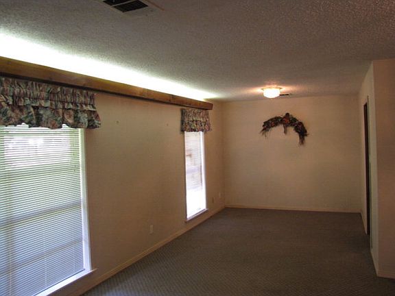 3rd image of 9203 County Road 318