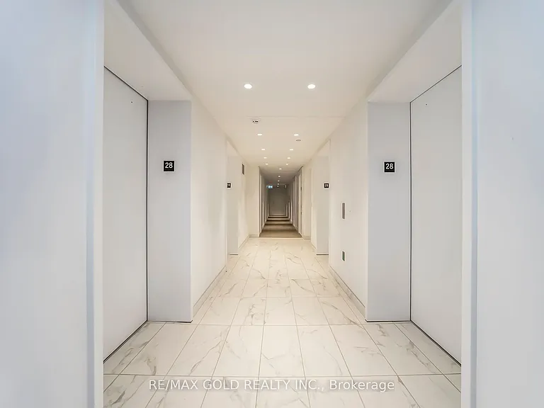230 Simcoe St #2818 — Photo 6