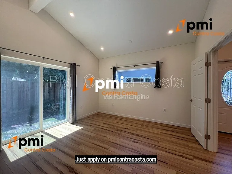 1173 Las Juntas Way #B — Photo 12