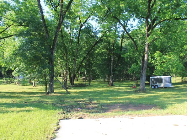 2420 E Houston St, Marshall, TX 75672
