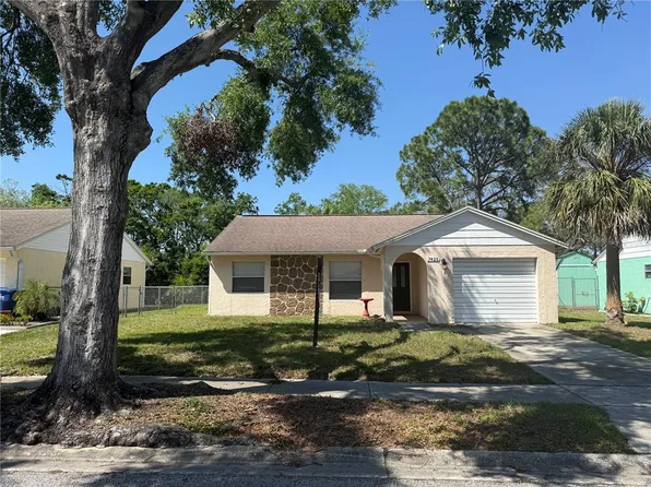 7425 Riverbank Dr, New Port Richey, FL 34655