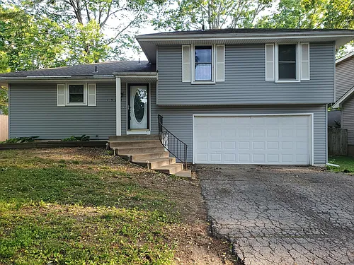 1929 E Mohawk Cir Photo 1