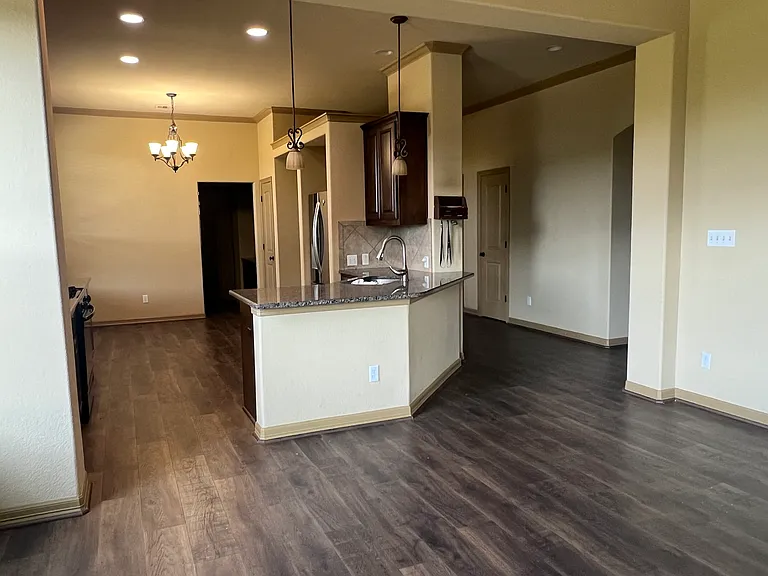 543 Drury Ln — Photo 30