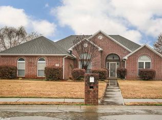 112 Magness Creek Dr, Cabot, AR 72023