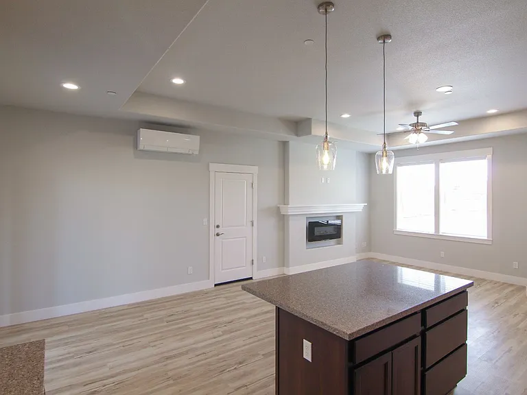1392 Bonhurst Dr — Photo 5