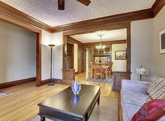 2nd image of 2636 Lyndale Avenue S