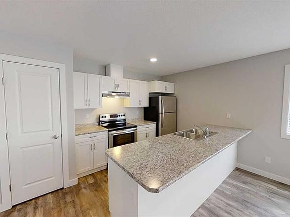 4th image of 9537 113th Ave #1