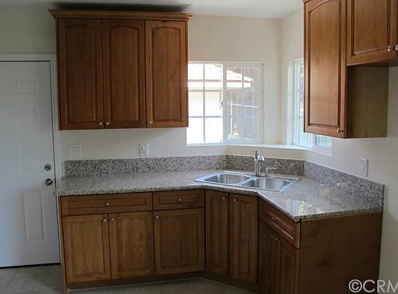 5th image of 13055 Dronfield Ave