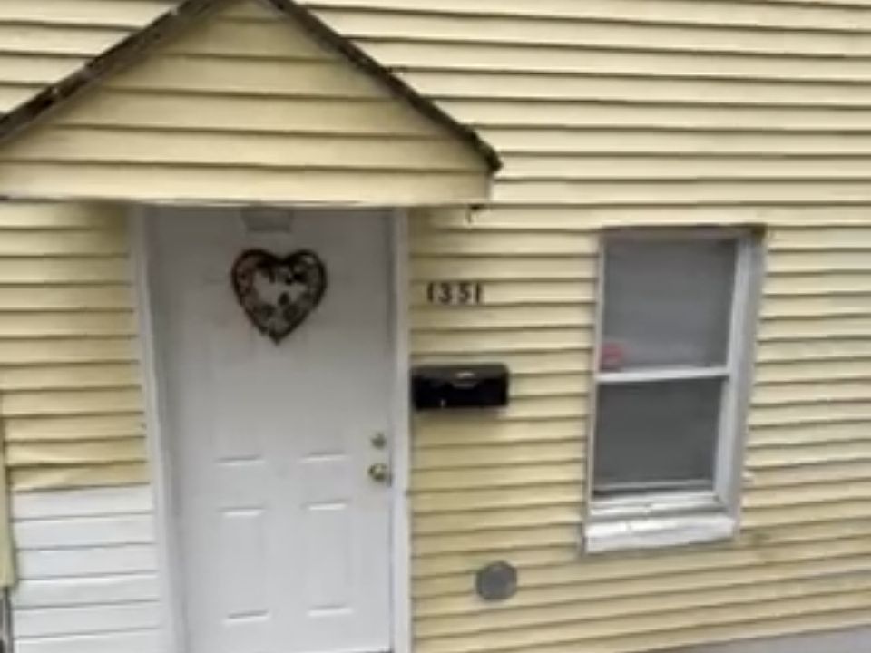 1st image of 1351 Howard St