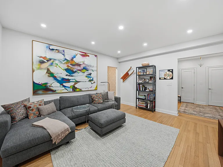 50 E 72nd St #10B — Photo 8
