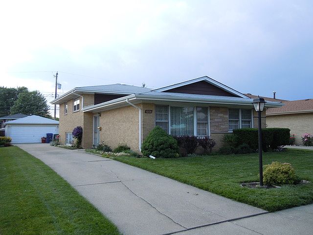 1st image of 10116 S Komensky Ave