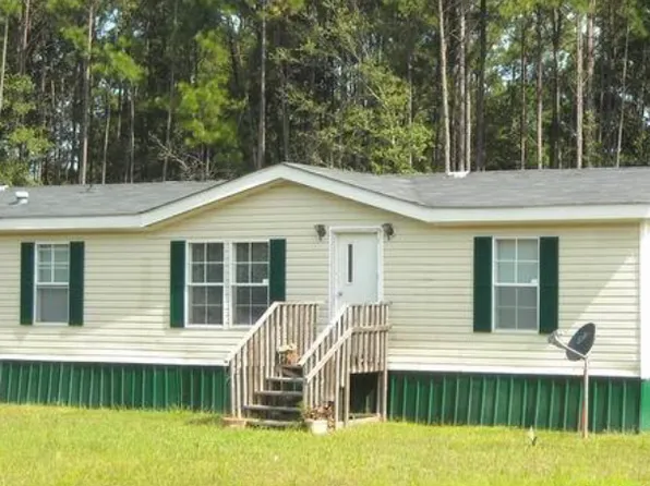 1451 Cypril Burkhalter Rd, Glennville, GA 30427