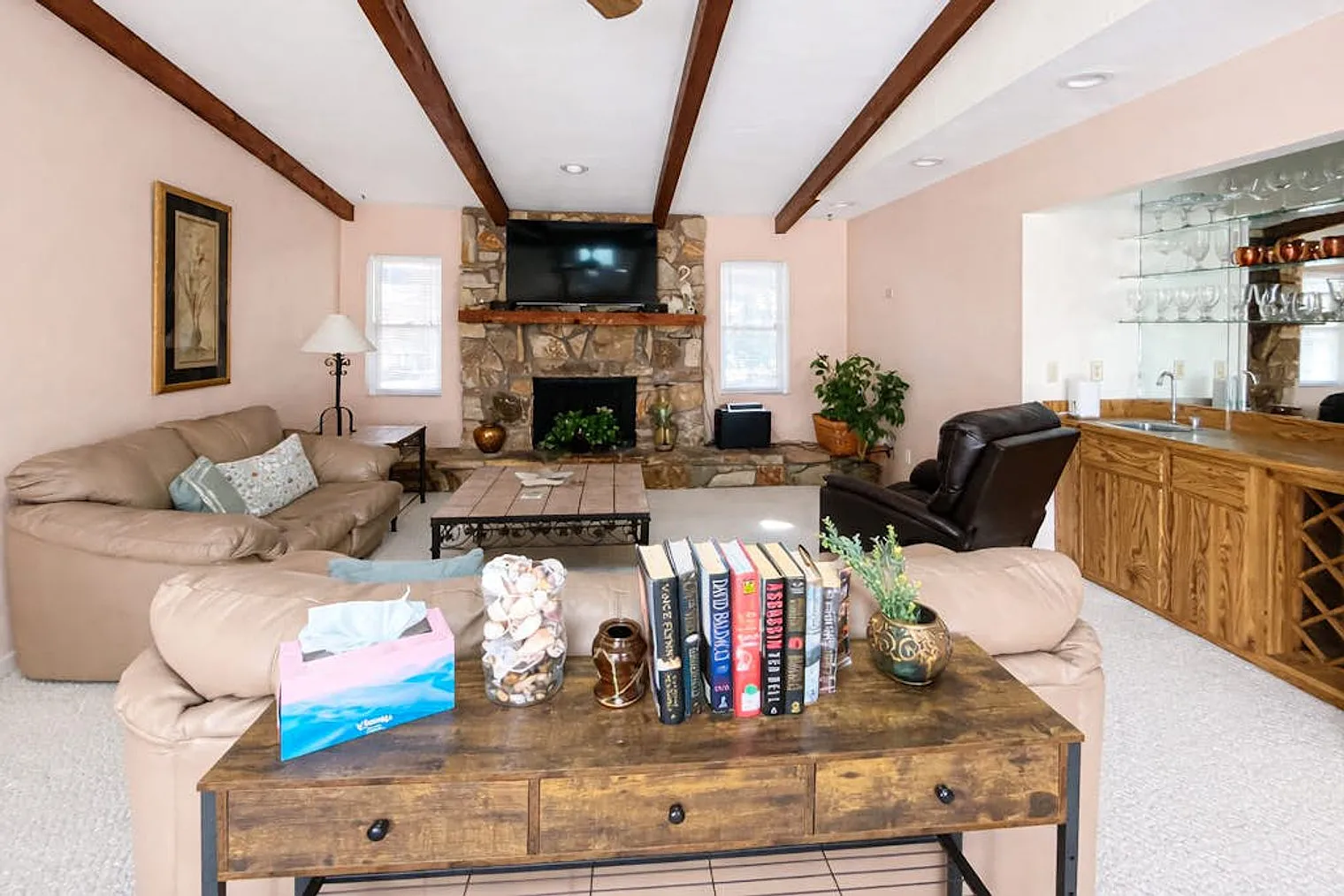 4 bed, 2.0 bath, 2389 sqft, $4,431 — Photo 4
