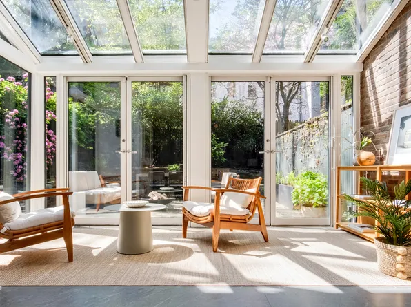 136 East 19th Street 1W image 2 of 11