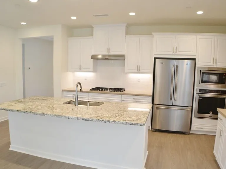 4842 Verde Ct — Photo 2