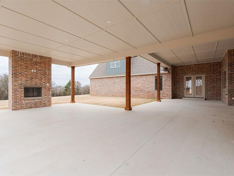 Listing photo 5