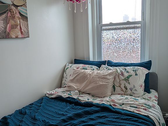 3rd image of 46 W Newton St APT 18