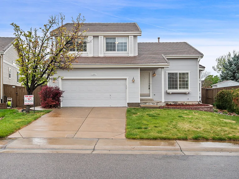52801 Foxborough Ct — Photo 1