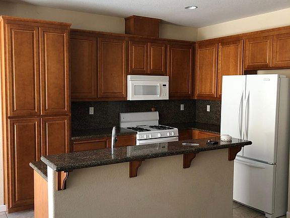 4th image of 2480 El Tambor Dr