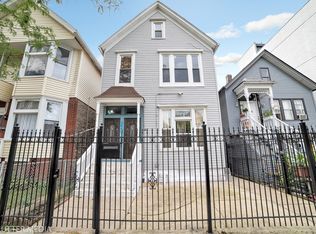 3043 W Lyndale St, Chicago, IL 60647