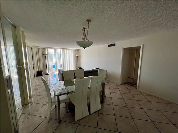 3rd image of 6039 Collins Ave APT 1034