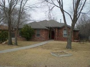 1103 8th Ave, Canyon, TX 79015